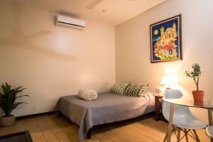 Postel nebo postele na pokoji v ubytování Terida Airport B&B