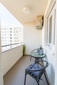 Balkón alebo terasa v ubytovaní Flexible SelfCheckIns 25 - Zagreb - Garage - Loggia - New - Luxury + 13 fotografií