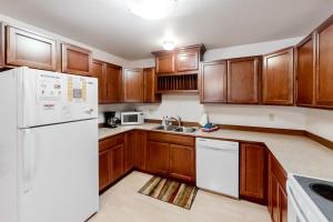 Kuchyň nebo kuchyňský kout v ubytování Prairie Creek Condo