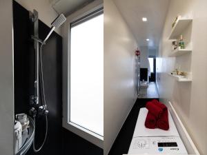 A bathroom at Dreamful Home - Arco della Pace