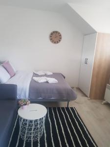 En eller flere senge i et værelse på Lucky-Milmari resort + 46 billeder