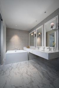 Koupelna v ubytování Unijoy Cityinn OCT Loft Shenzhen有集城市客栈创意园店