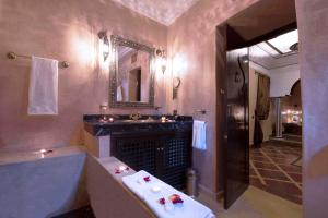 Fotografie z fotogalerie ubytování Riad Mille Et Une Nuits v Marrákéši