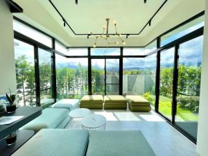 Posezení v ubytování 方興ToP會館 全新包棟電梯民宿