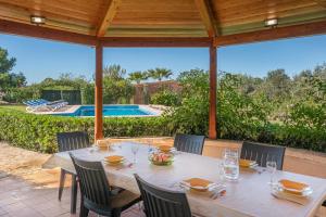 The swimming pool at or close to Villa Can Tomeu