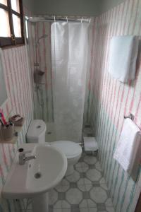 Bathroom sa Micaval Residential