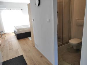A bathroom at Apartment Hagen Még 37 kép