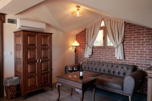 Gallery image of Cunda Tas Konak Otel in Ayvalık +26 photos