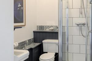 Un baño de Lansdown Grove Hotel 30 fotos más