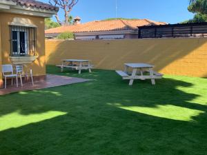 Ogród w obiekcie Chiclana casa maría