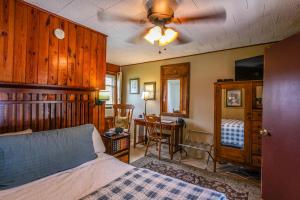 Gallery image of Mountainaire Inn and Log Cabins in Blowing Rock