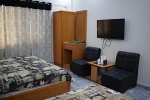 Gallery image of Clifton Lodge Guest house in Karachi