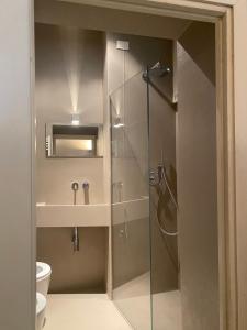 A bathroom at Intero Appartamento. San Giovanni Uno