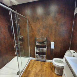A bathroom at Wood Rising