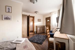 Posteľ alebo postele v izbe v ubytovaní Private Villa with indoor pool