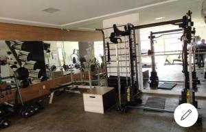 Dois quartos sem sala piscina aquecida tesisinde fitness merkezi ve/veya fitness olanakları