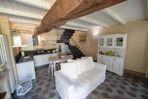 Kuchyň nebo kuchyňský kout v ubytování Borgo dei Gatti Albergo Diffuso & spa