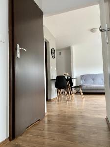 Posezení v ubytování Prywatne apartamenty z widokiem na Port lub Zamek Krzyżacki