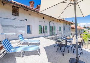 Patio nebo venkovní prostory v ubytování Casa di nonna Ines 1 - Hideaway in Monferrato con Vista sulle Colline, Solarium e Piscina