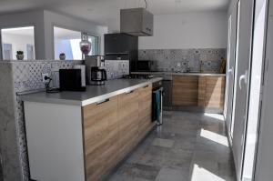 Φωτογραφία από το άλμπουμ του Villa Salem Maison d'architecte toute équipée & piscine σε Arkou