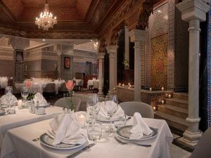 Restaurace v ubytování Hôtel Club Val d'Anfa Casablanca Ocean view