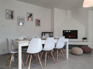 TV tai viihdekeskus majoituspaikassa Apartmány Břachovna