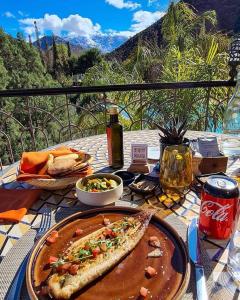 Jídlo v hotelu nebo okolí