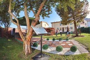 Vonkajšia záhrada v ubytovaní Villa Laura