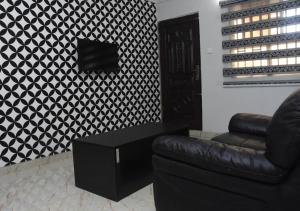 Area soggiorno di 24-7 Electricity Agore Hotels and Suites Ltd