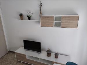 TV a/nebo společenská místnost v ubytování Casa El Callejo de La Fregeneda