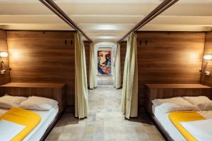 Cama ou camas em um quarto em Viajero Lima - Barranco Hostel