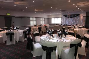 Restaurace v ubytování Broadfield Park Hotel
