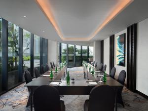 The business area and/or conference room at JHL Solitaire Gading Serpong