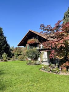 Fotografie z fotogalerie ubytování NEB-THUN LODGE`s Seehaus 1 Gwatt v destinaci Thun
