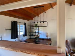 Η κουζίνα ή μικρή κουζίνα στο Chalet103 in La Boverie