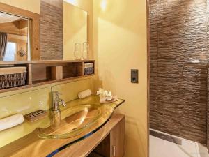 Koupelna v ubytování Le Paret chambres d'hôtes de charme & spa