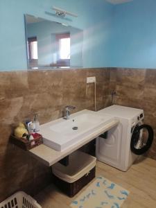 Útulný Domček Privat Bedrich的一间浴室