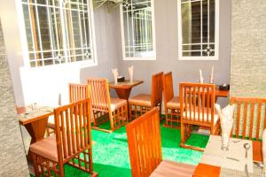 Imagem da galeria de Zimbo Golden Vip Lodge em Dar es Salaam mais 19 fotografias