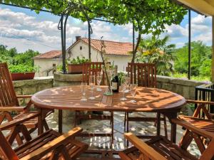 Fotografia z galérie ubytovania Holiday Home Sonja by Interhome v destinácii Pićan