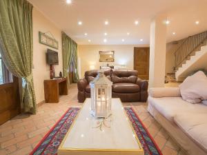 Χώρος καθιστικού στο Villa Oleandra sul Lago by Interhome
