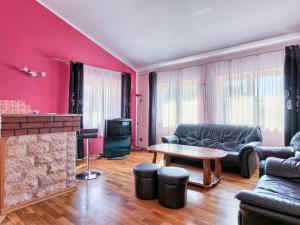 Posezení v ubytování Holiday Home VIlla Eldina by Interhome + 25 fotografií