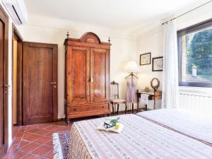 Posteľ alebo postele v izbe v ubytovaní Villa Fonte di Pillo by Interhome