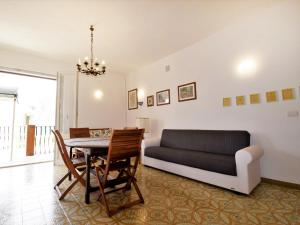 Posezení v ubytování Apartment La Grande Musa by Interhome
