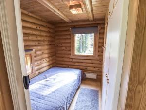 Postel nebo postele na pokoji v ubytování Holiday Home Ylläsmehto 2 by Interhome