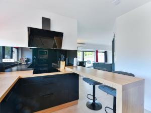 Η κουζίνα ή μικρή κουζίνα στο Holiday Home East by Interhome