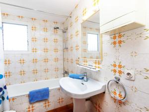 Kúpeľňa v ubytovaní Apartment Melis 1 by Interhome