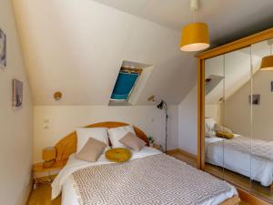 Krevet ili kreveti u jedinici u objektu Holiday Home Ti Bonheur by Interhome