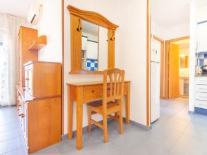 Kuchyň nebo kuchyňský kout v ubytování Apartment Mar de Oropesa II-2 by Interhome