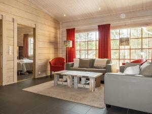 Posezení v ubytování Holiday Home Sallan saaga by Interhome
