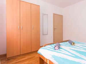 Fotografia z galérie ubytovania Apartment Suzy - SNJ139 by Interhome v destinácii Senj